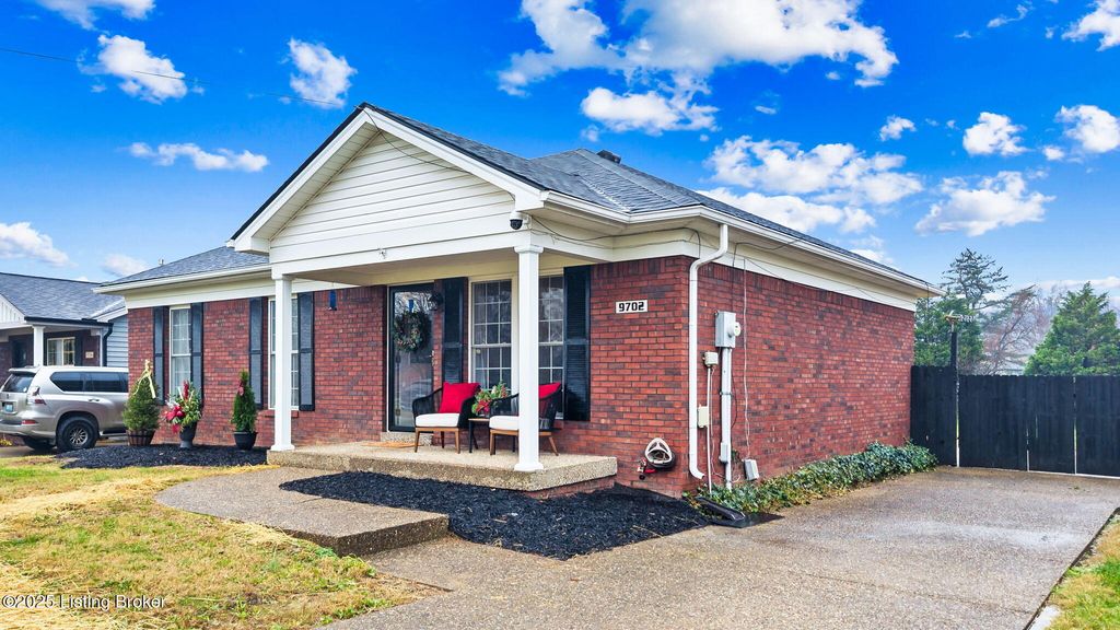 Photo of 9702 Lower River Rd, Louisville, KY 40272 (MLS # 1704302)