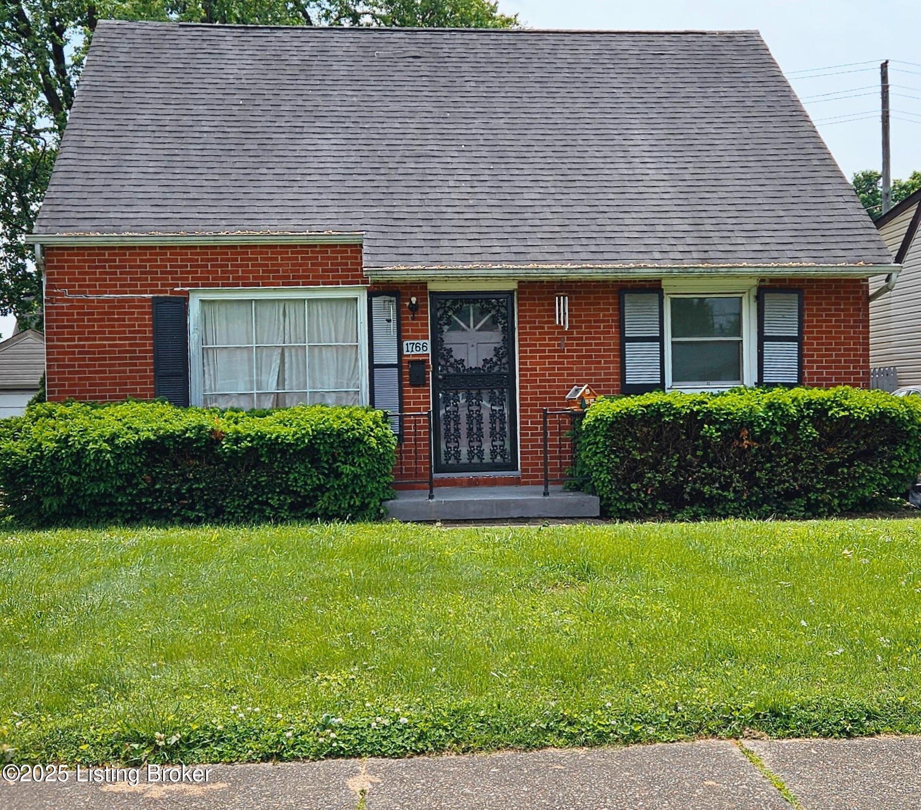 1766 Wilart Dr, Louisville, Pennsylvania image 1