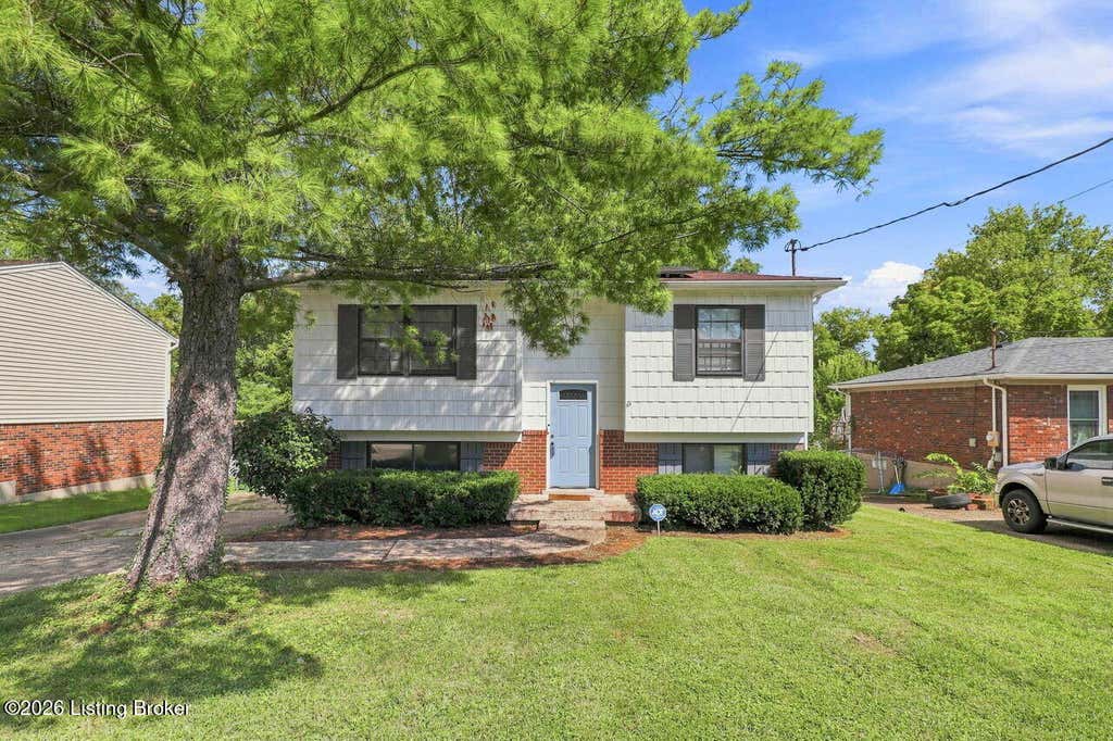 Photo of 6609 Monty Ln, Louisville, KY 40291 (MLS # 1726966)
