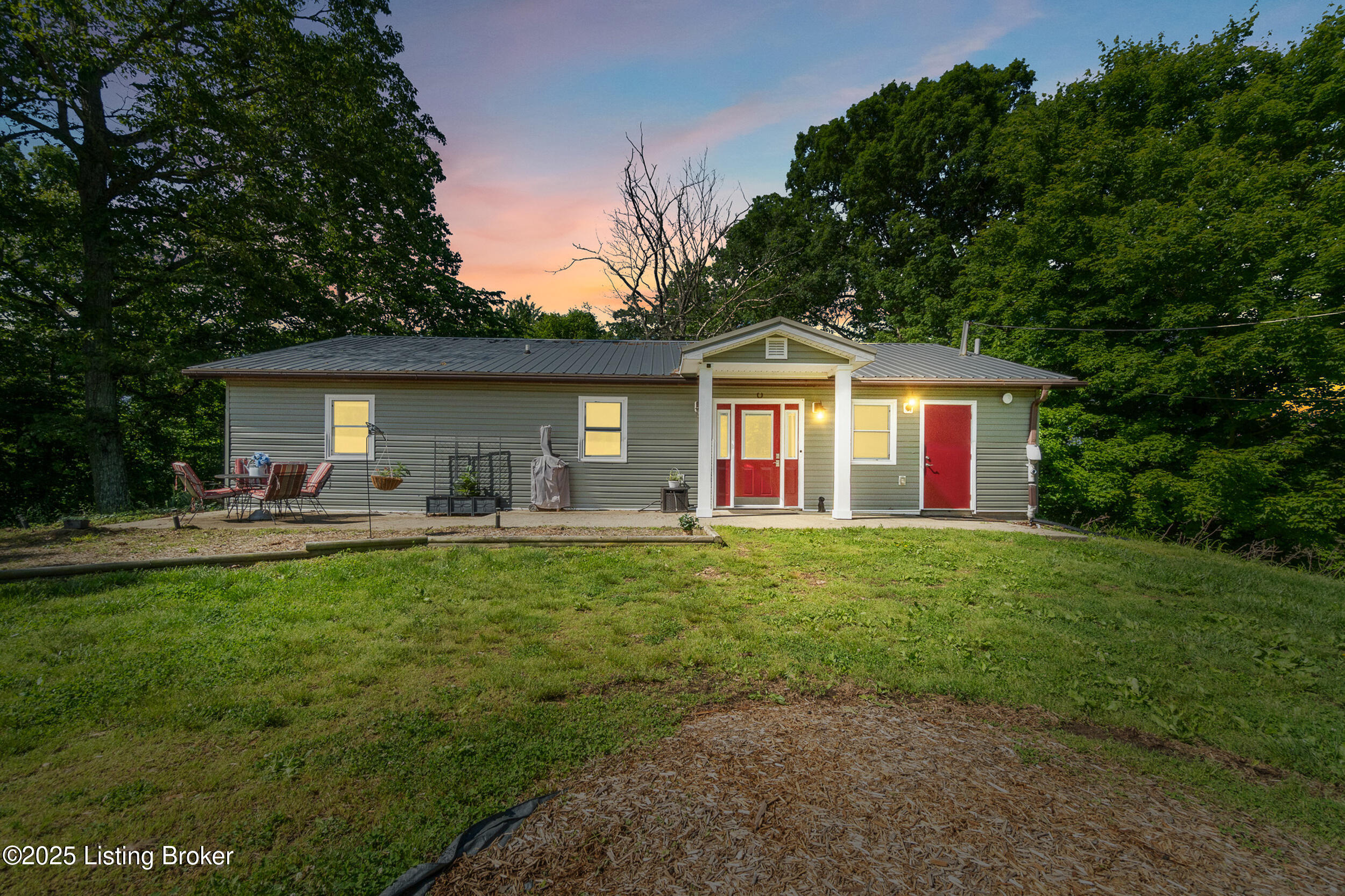 275 Cardinal Rd, Shepherdsville, Pennsylvania image 2