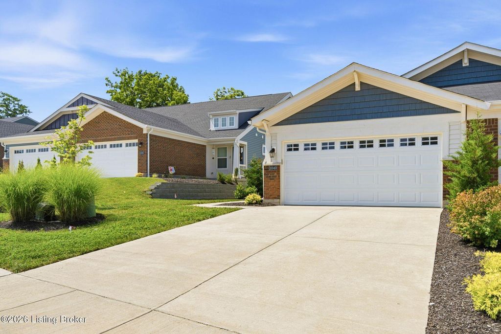 Photo of 10049 Windcrest Farms Ln, Louisville, KY 40291 (MLS # 1722435)