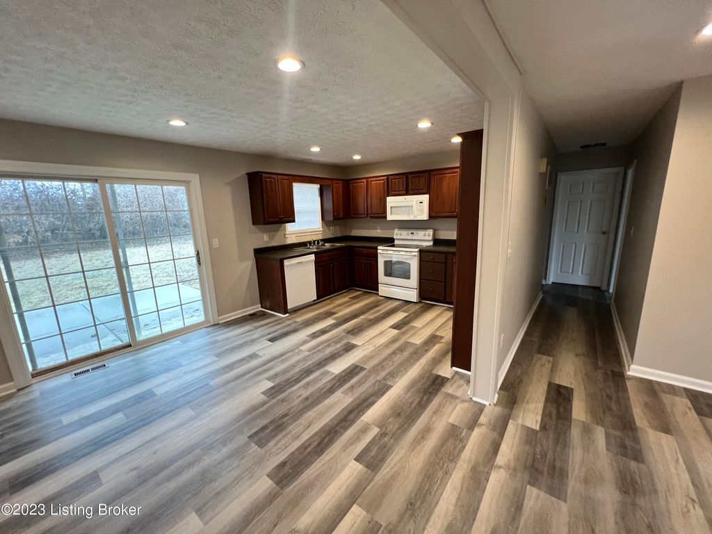 Photo of 2101 Keeneland Blvd, Louisville, KY 40223 (MLS # 1708760)