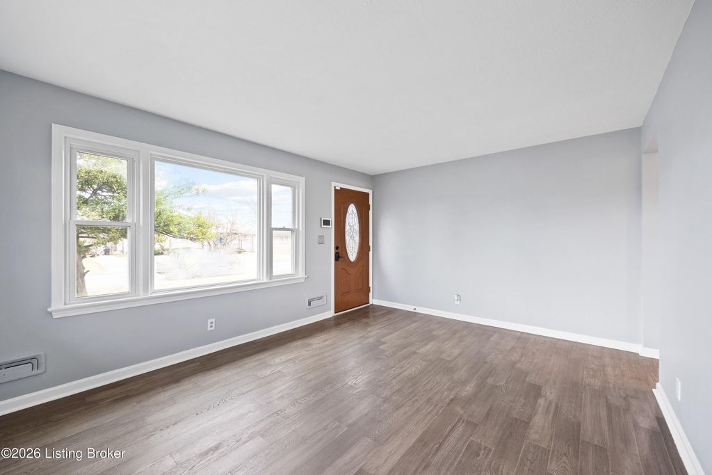 Photo of 2006 Nelson Ave, Louisville, KY 40216 (MLS # 1709511)