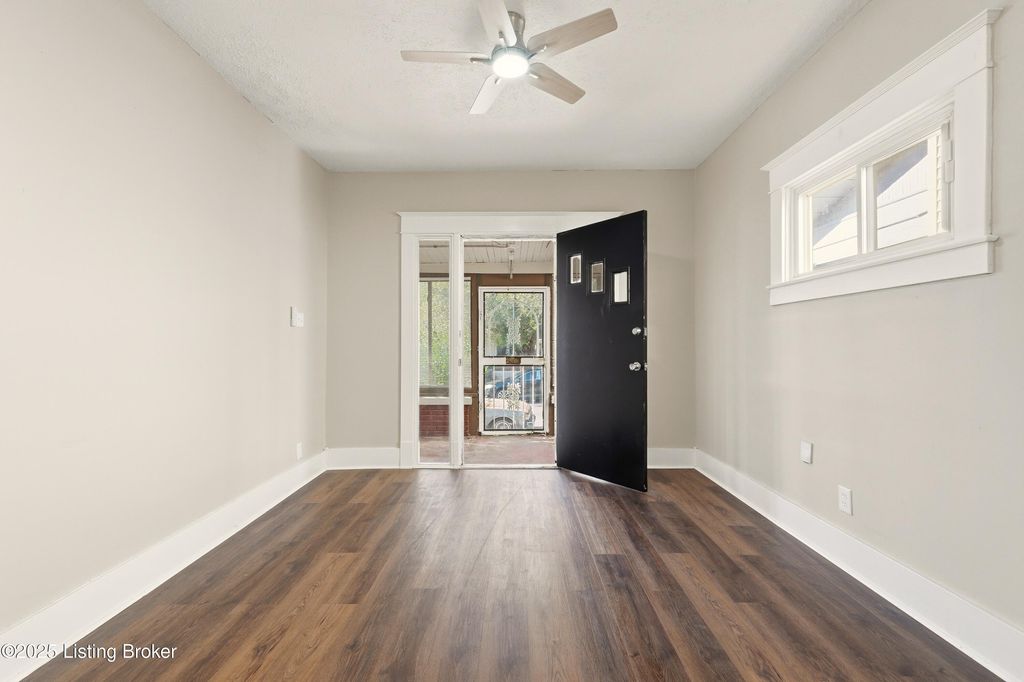 Photo of 209 S 42nd St, Louisville, KY 40212 (MLS # 1710505)