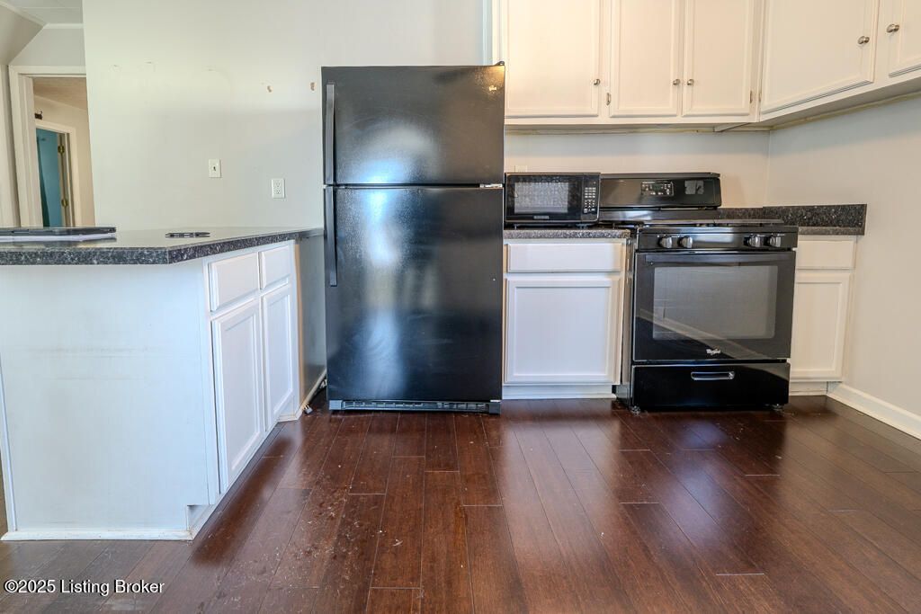 Photo of 5465 Bruce Ave, Louisville, KY 40214 (MLS # 1705352)