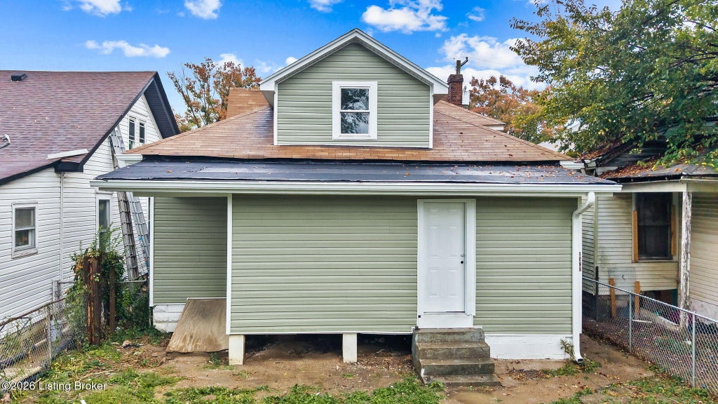 Photo of 1320 S 32nd St, Louisville, KY 40211 (MLS # 1732129)