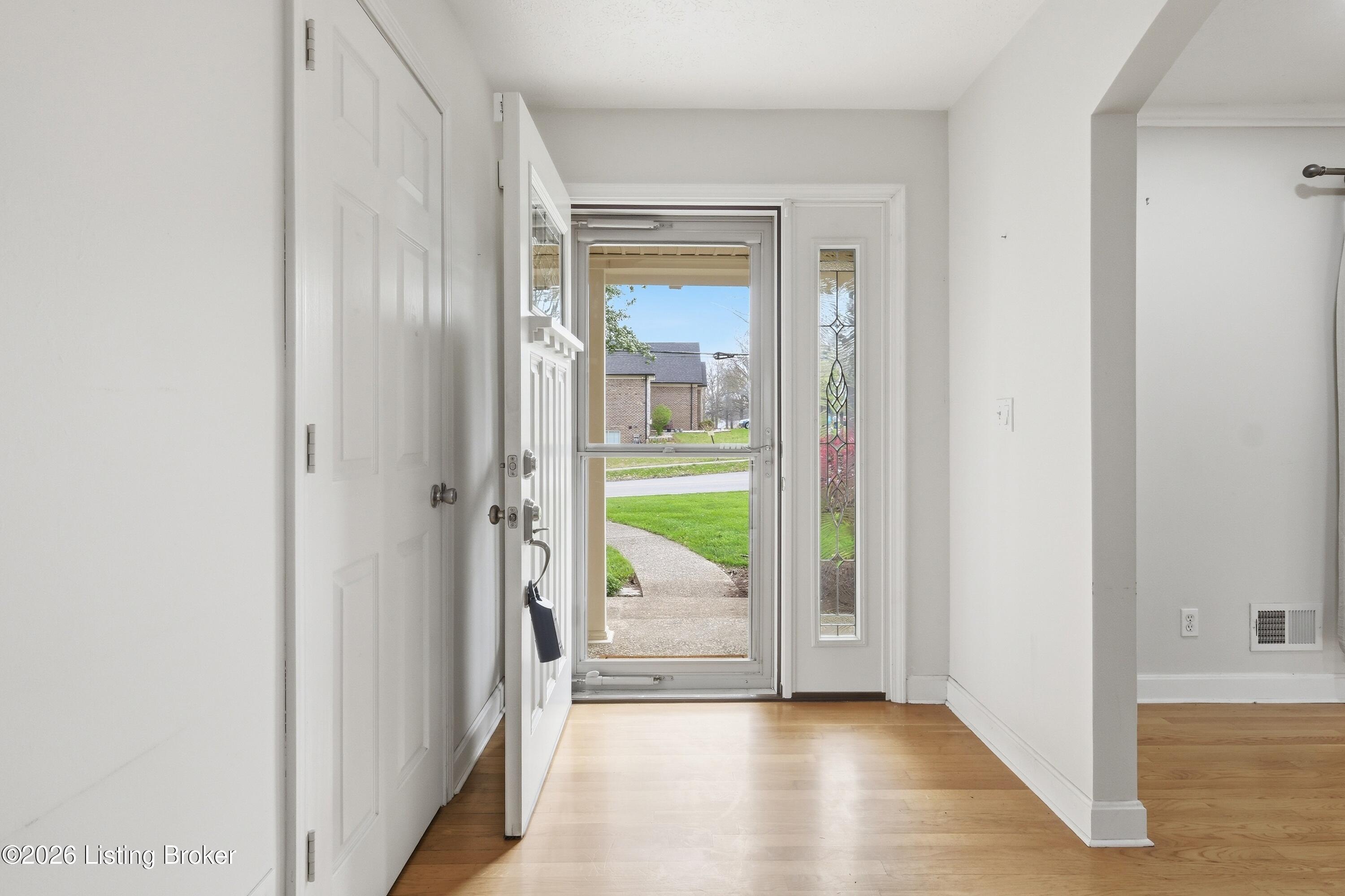 2001 Charlestown Pike