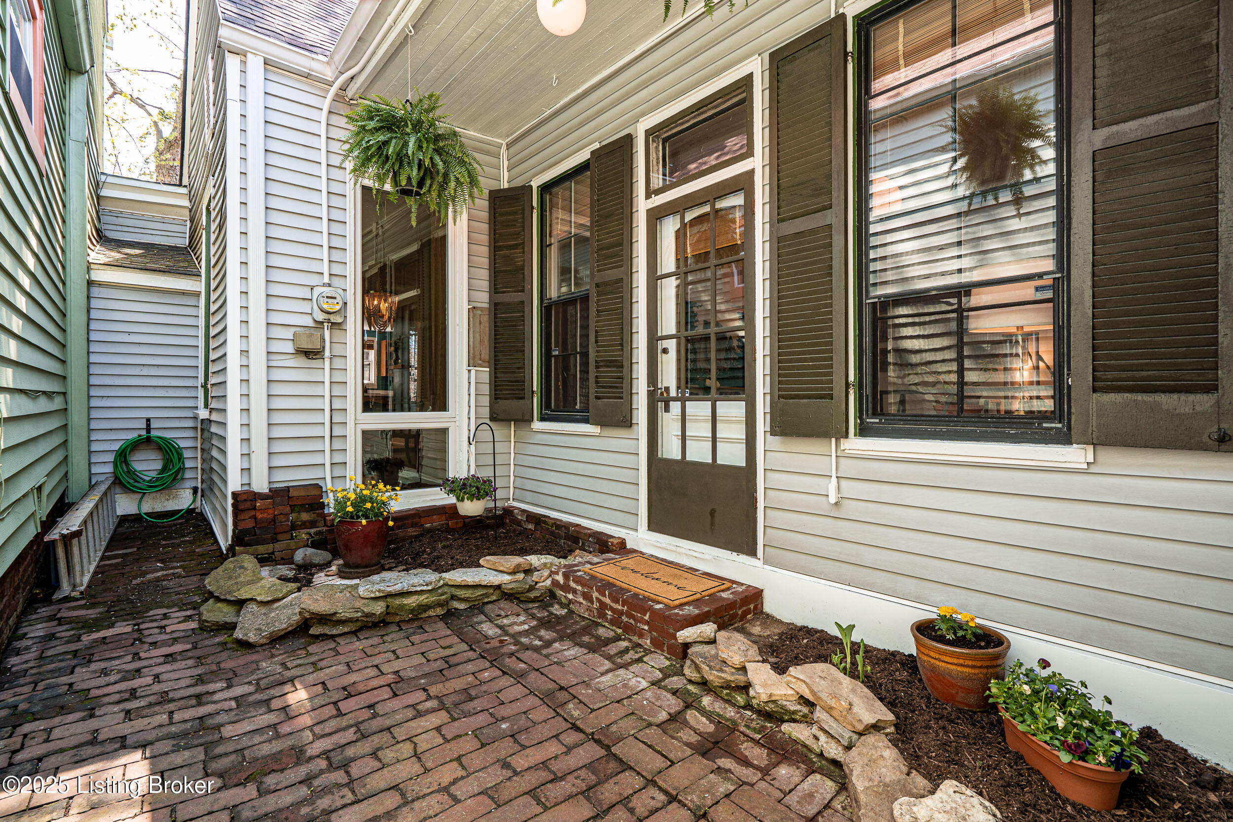 1324 E Breckinridge St, Louisville, Kentucky image 3