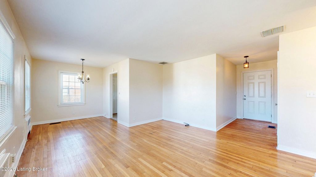 Photo of 2437 Proctor Knott Dr, Louisville, KY 40218 (MLS # 1707602)