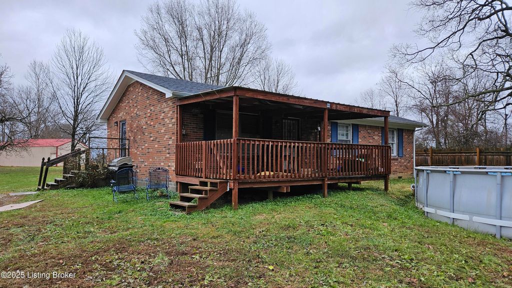 Photo of 5560 New Shepherdsville Rd, Coxs Creek, KY 40013 (MLS # 1705130)