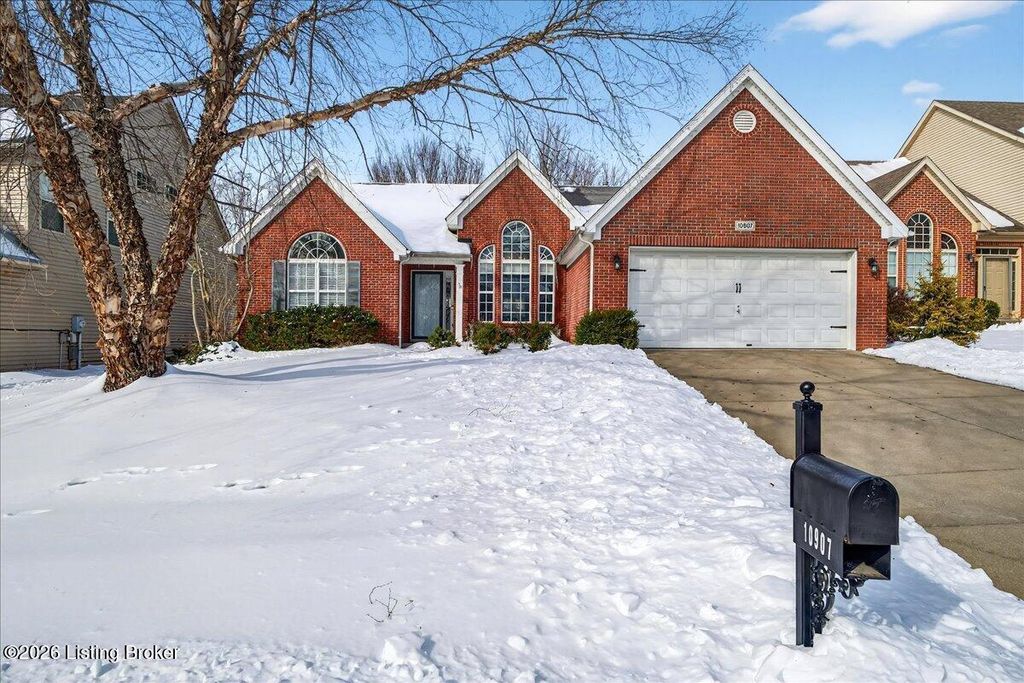 Photo of 10907 Symington Cir, Louisville, KY 40241 (MLS # 1707758)