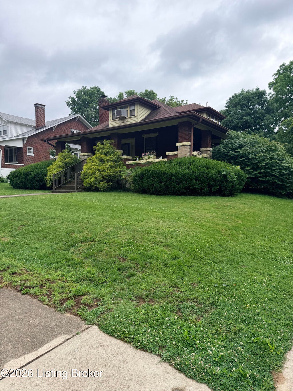 Photo of 300 Pleasantview Ave, Louisville, KY 40206 (MLS # 1723430)