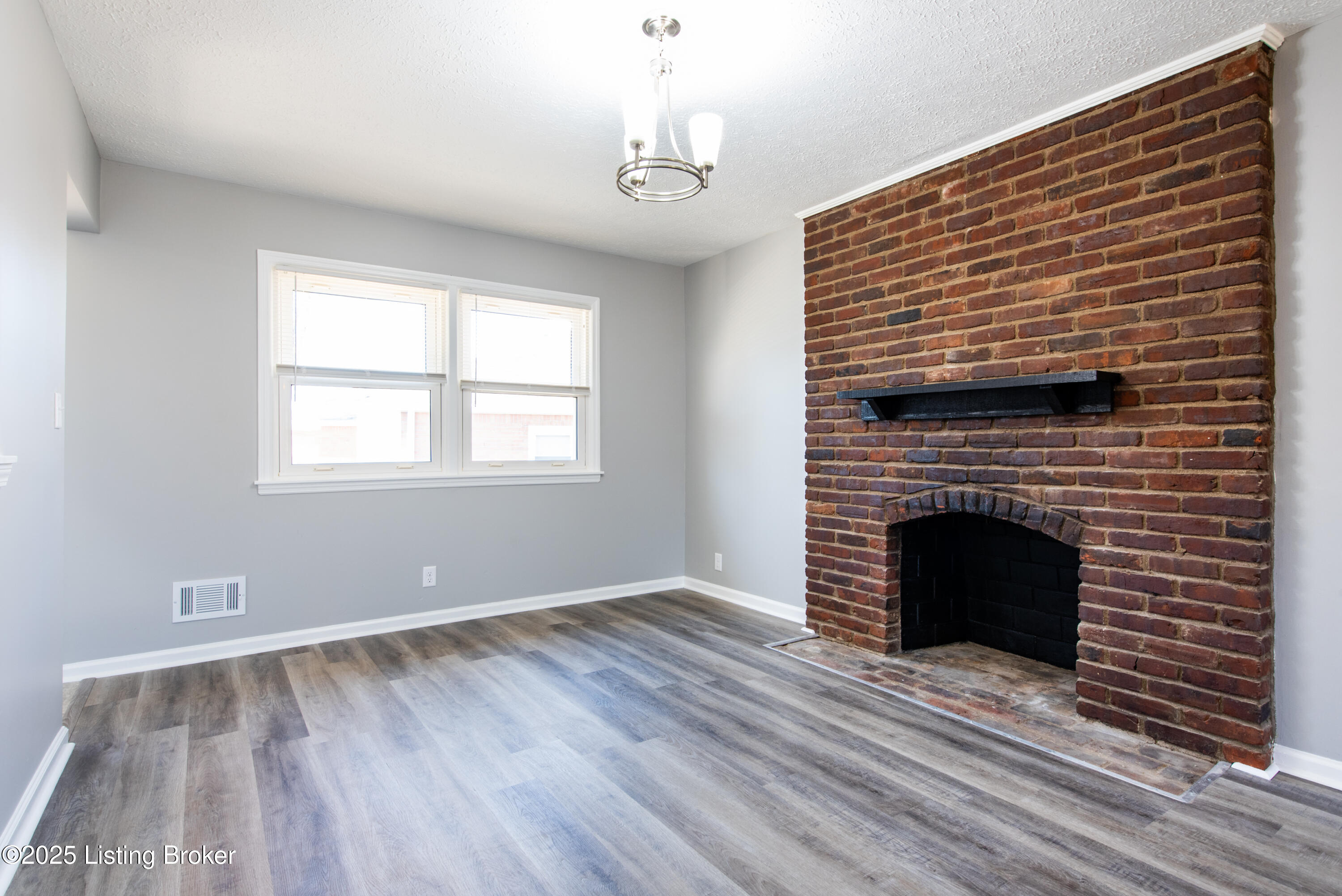5400 Sprucewood Ct, Louisville, Kentucky image 9