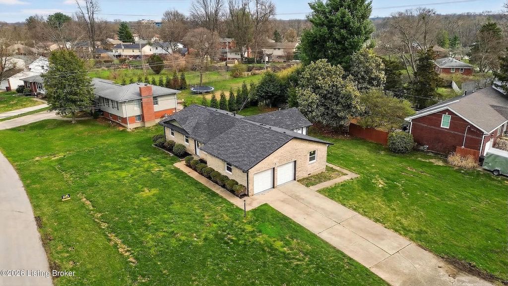 Photo of 701 Dorsey Way, Louisville, KY 40223 (MLS # 1712131)