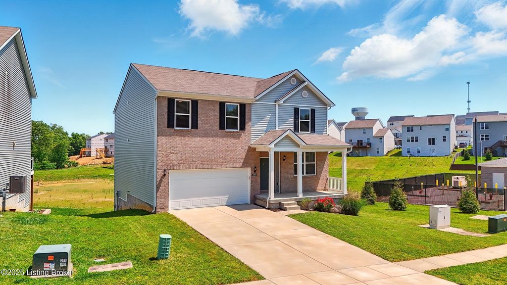 Photo of 1911 Cherry Glen Dr, La Grange, KY 40031 (MLS # 1695058)
