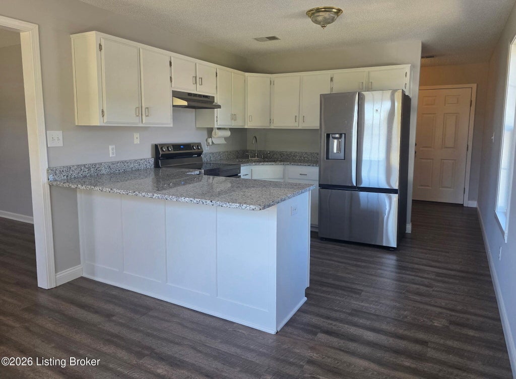 Photo of 470 American Dr, Bardstown, KY 40004 (MLS # 1730504)
