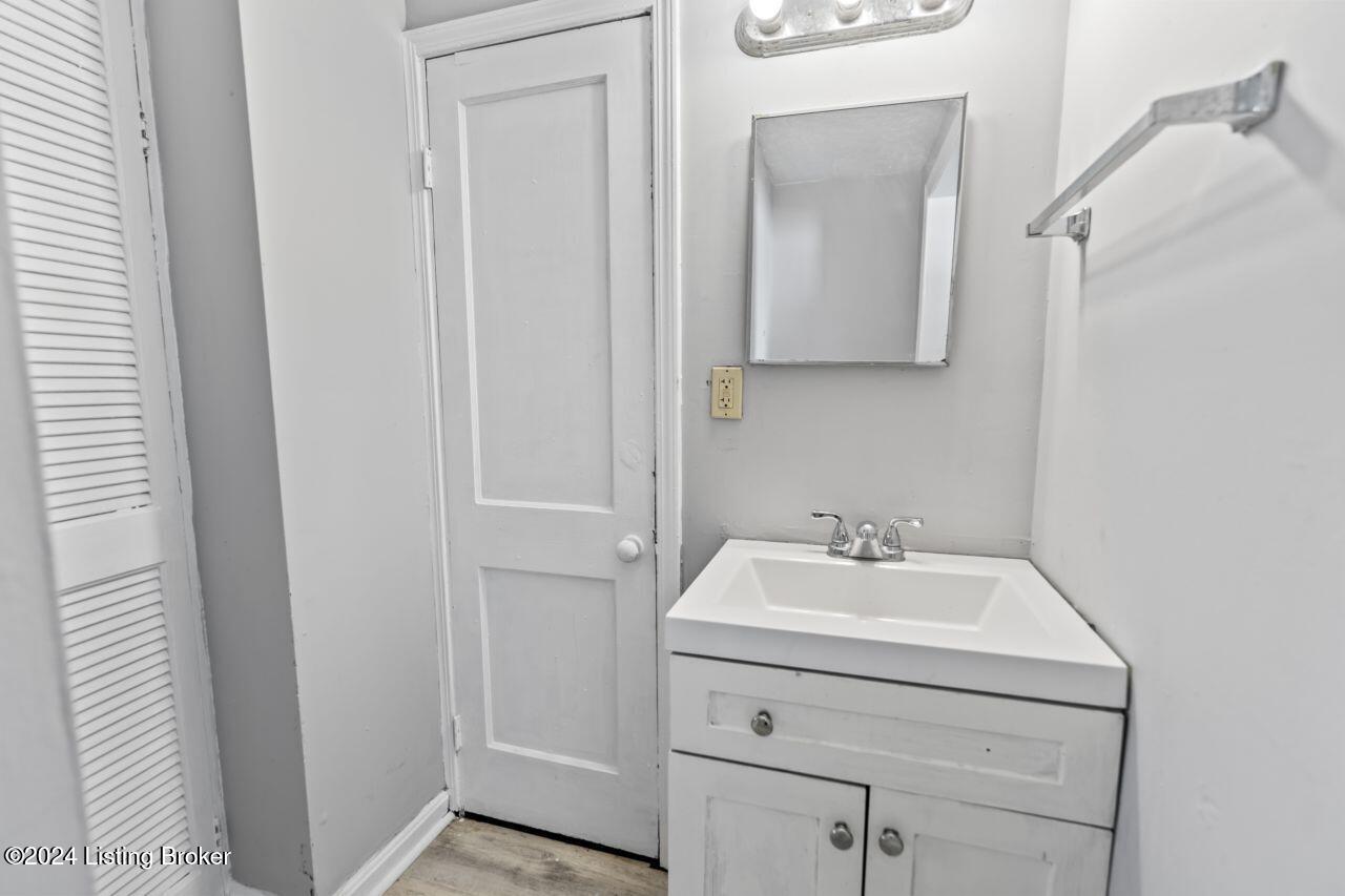 Louisville, Kentucky 40211, United States, 1 Bedroom Bedrooms, ,1 BathroomBathrooms,Residential,Active,27719