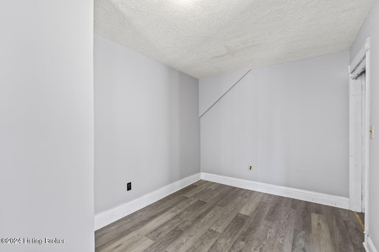 Louisville, Kentucky 40211, United States, 1 Bedroom Bedrooms, ,1 BathroomBathrooms,Residential,Active,27719