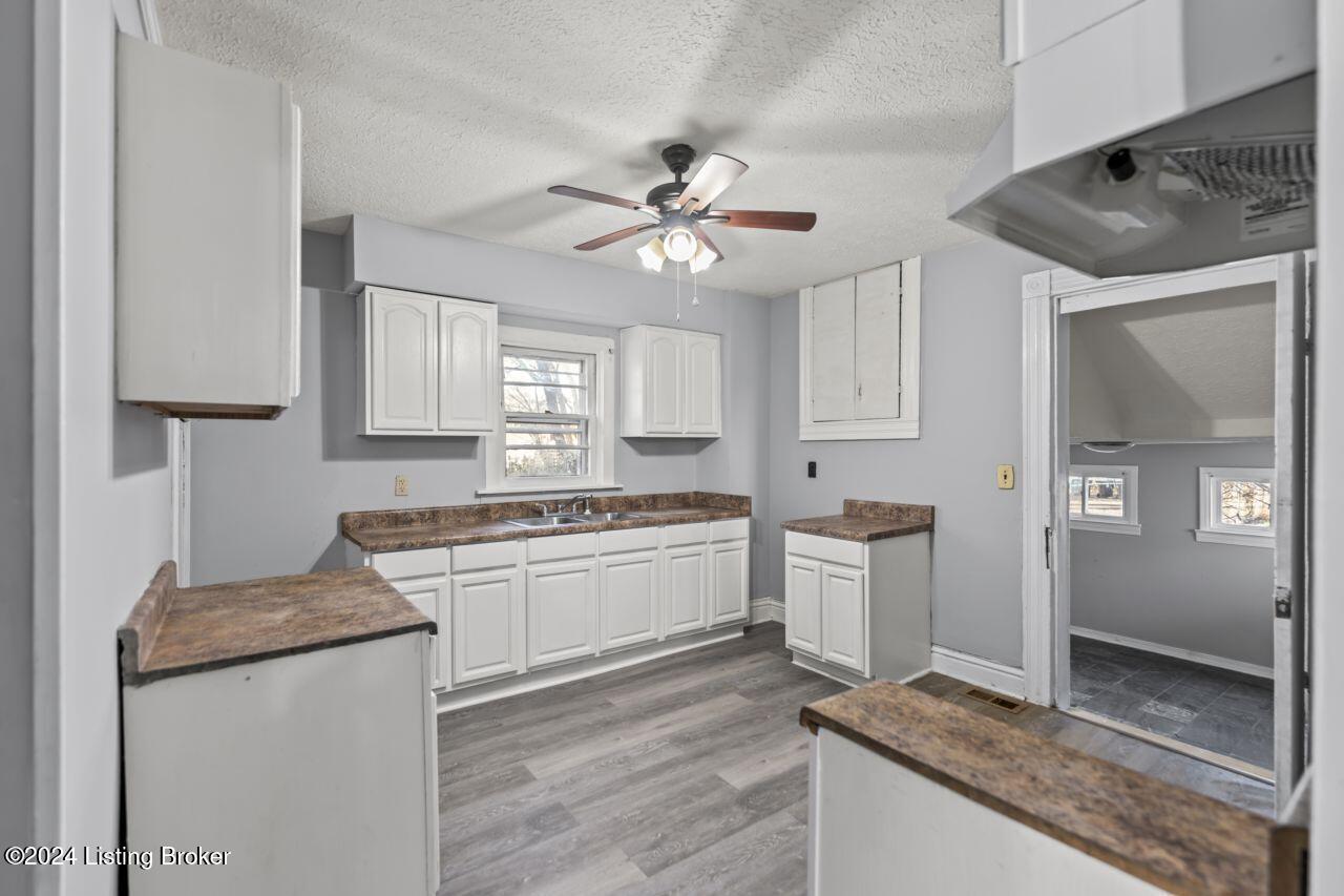 Louisville, Kentucky 40211, United States, 1 Bedroom Bedrooms, ,1 BathroomBathrooms,Residential,Active,27719