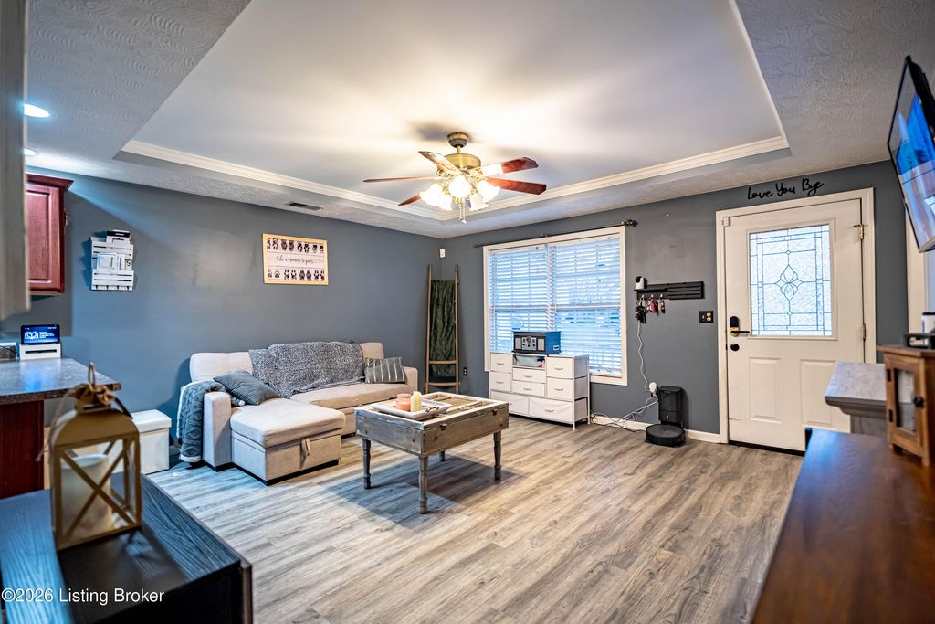 Photo of 5269 Dobson Ln, Shelbyville, KY 40065 (MLS # 1706816)