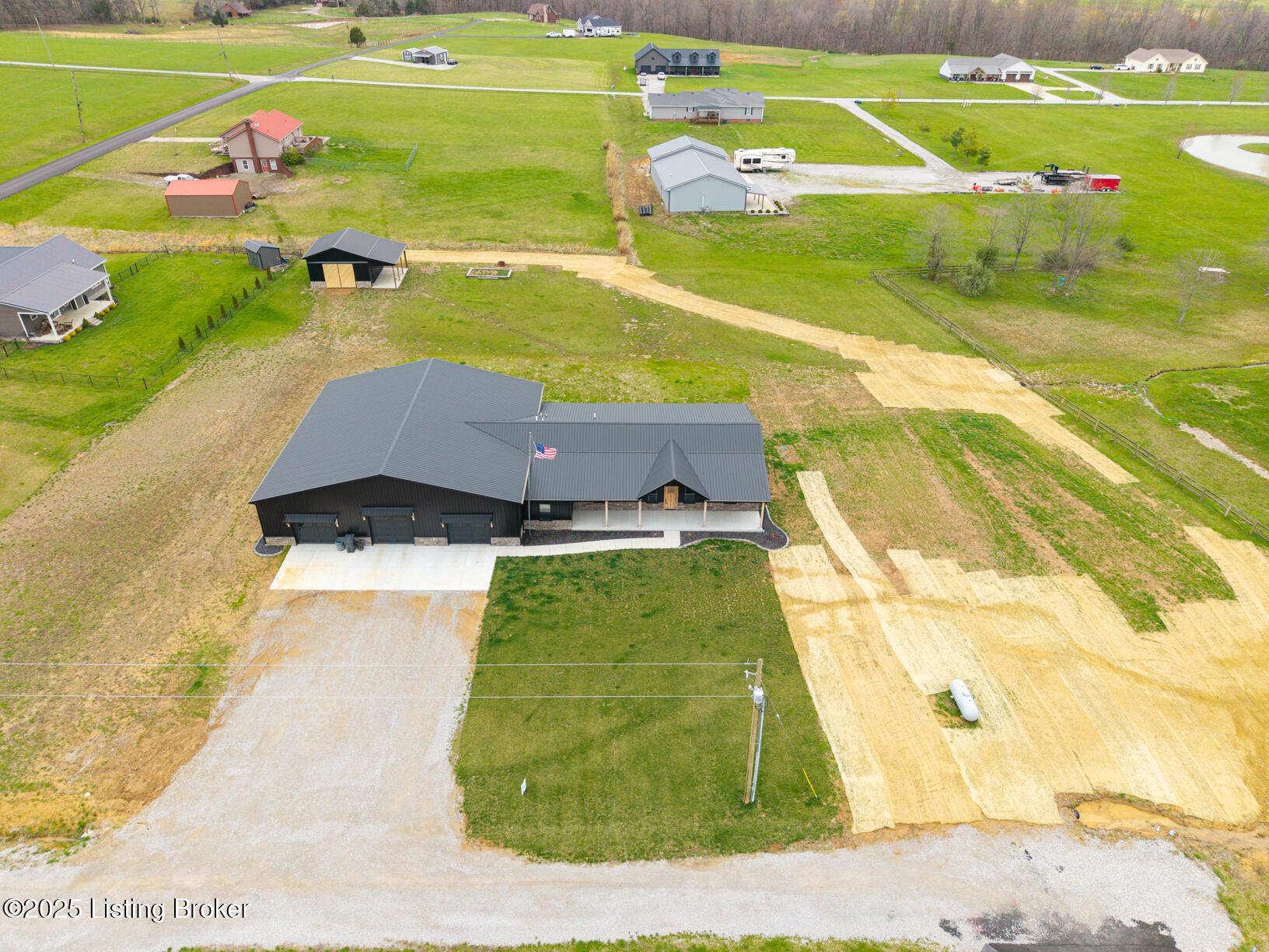 62 Shannon Way, Clarkson, Kentucky image 3