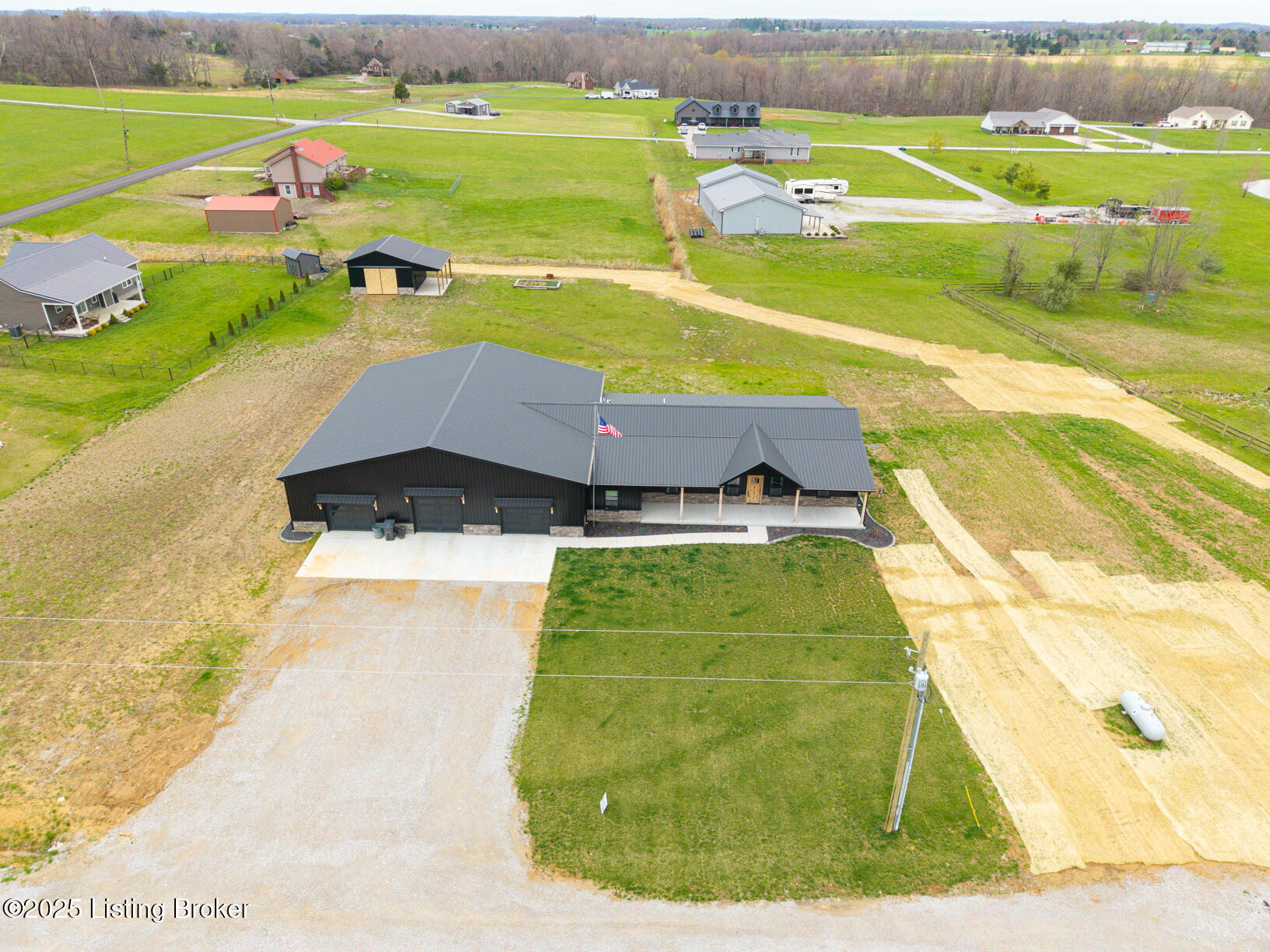 62 Shannon Way, Clarkson, Kentucky image 10