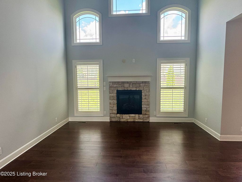 Photo of 1606 Church Side Dr, Goshen, KY 40026 (MLS # 1718274)