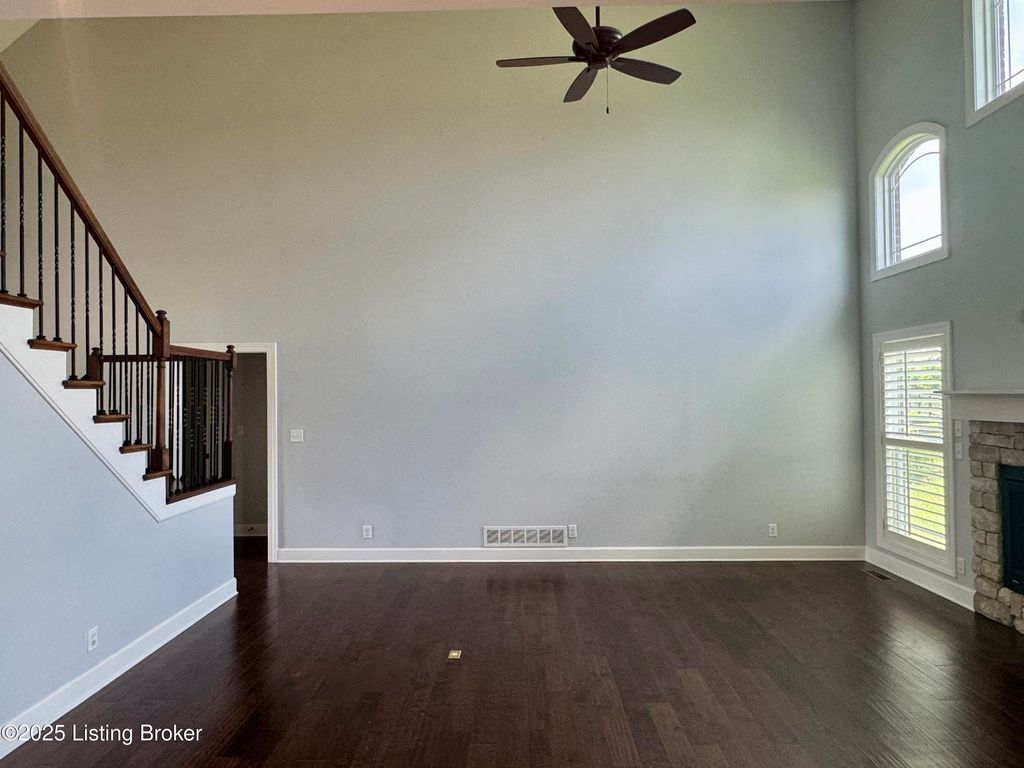 Photo of 1606 Church Side Dr, Goshen, KY 40026 (MLS # 1718274)