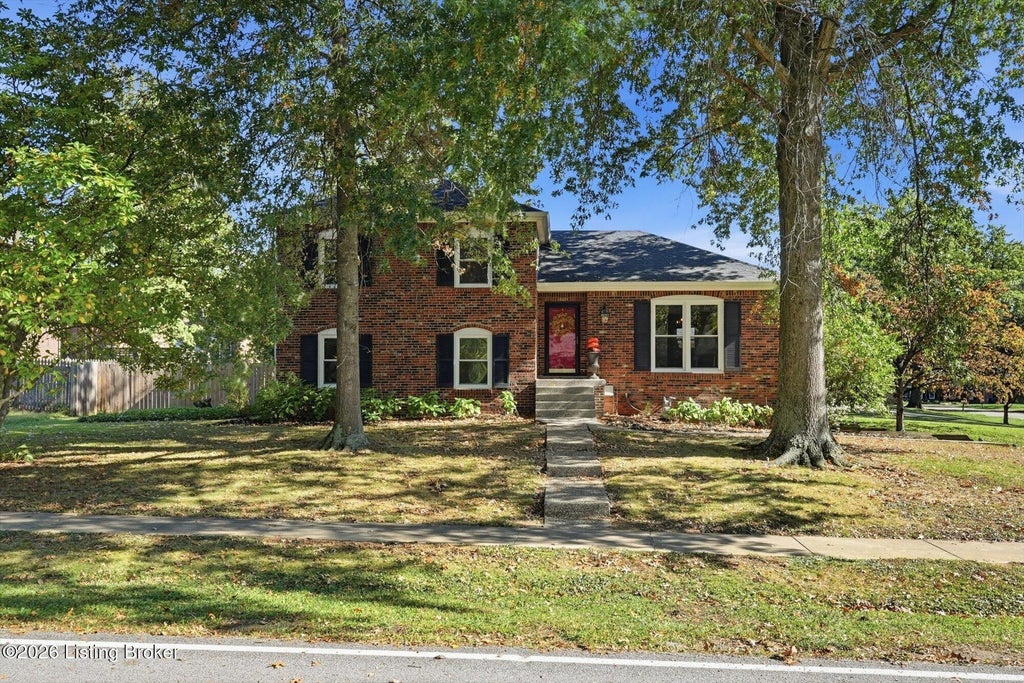 Photo of 10604 Linn Station Rd, Louisville, KY 40223 (MLS # 1731996)