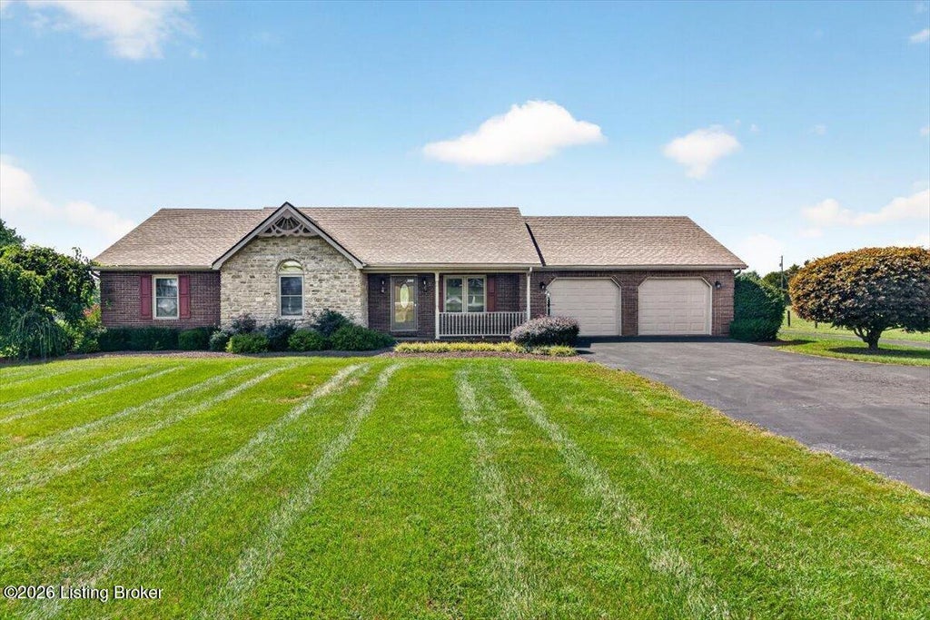 Photo of 653 Lone Valley Rd, Campbellsville, KY 42718 (MLS # 1732035)