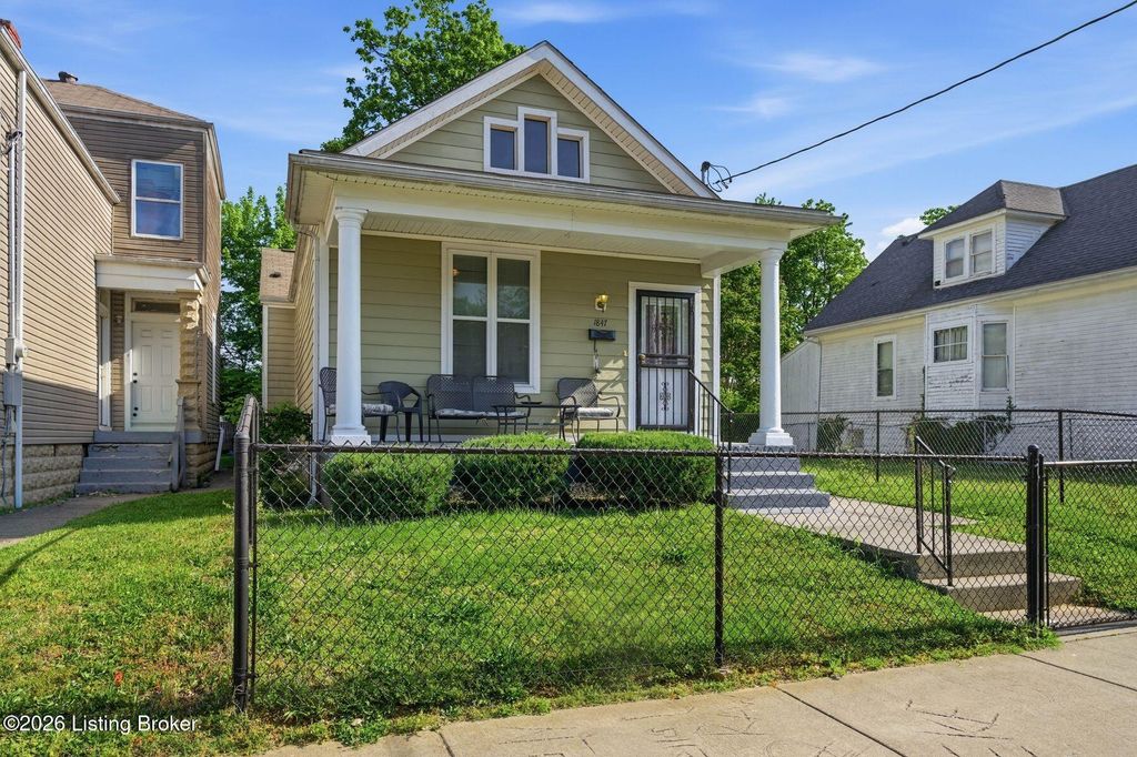 Photo of 1847 Date St, Louisville, KY 40210 (MLS # 1716042)