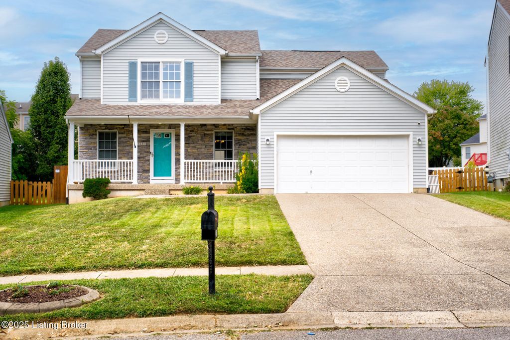 Photo of 5231 Oldshire Rd, Louisville, KY 40229 (MLS # 1700148)