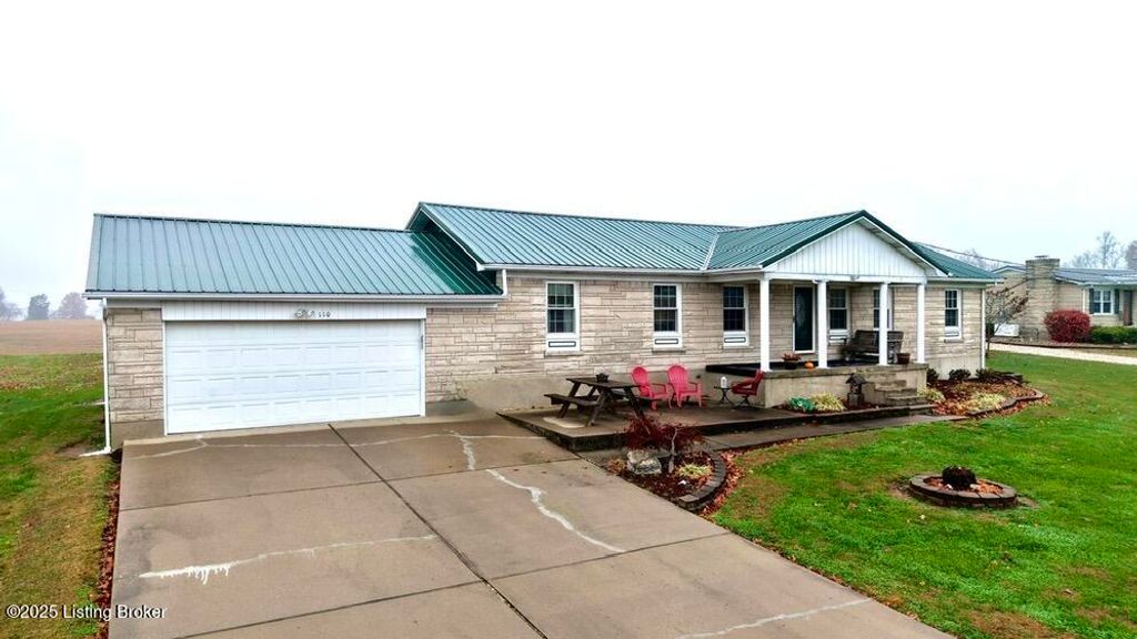 Photo of 110 Allen Lake Rd Rd, Brandenburg, KY 40108 (MLS # 1704178)