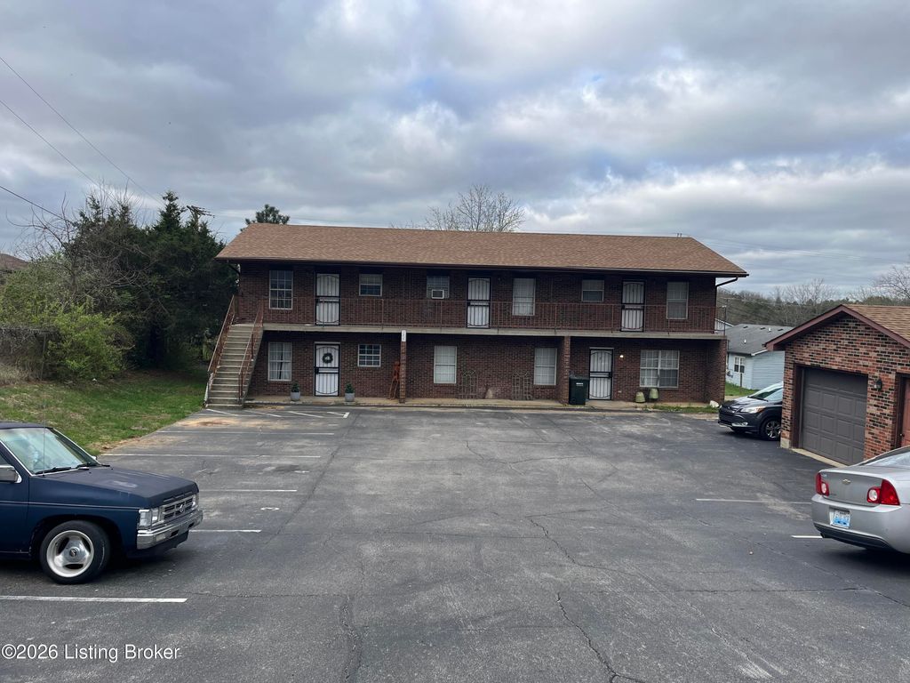 Photo of 1420 Hill St #Apt 5, Radcliff, KY 40160 (MLS # 1712224)