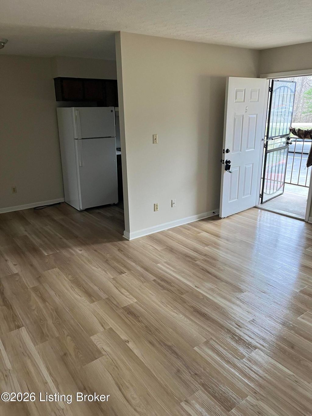 Photo of 1420 Hill St #Apt 5, Radcliff, KY 40160 (MLS # 1712224)