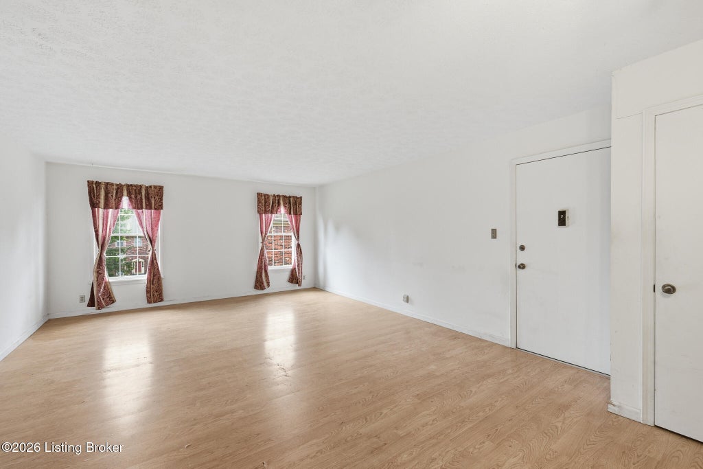Photo of 8126 Lake Terrace #G11, Louisville, KY 40222 (MLS # 1722628)