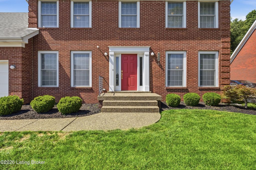 Photo of 3622 Stonyrun Dr, Louisville, KY 40220 (MLS # 1722155)