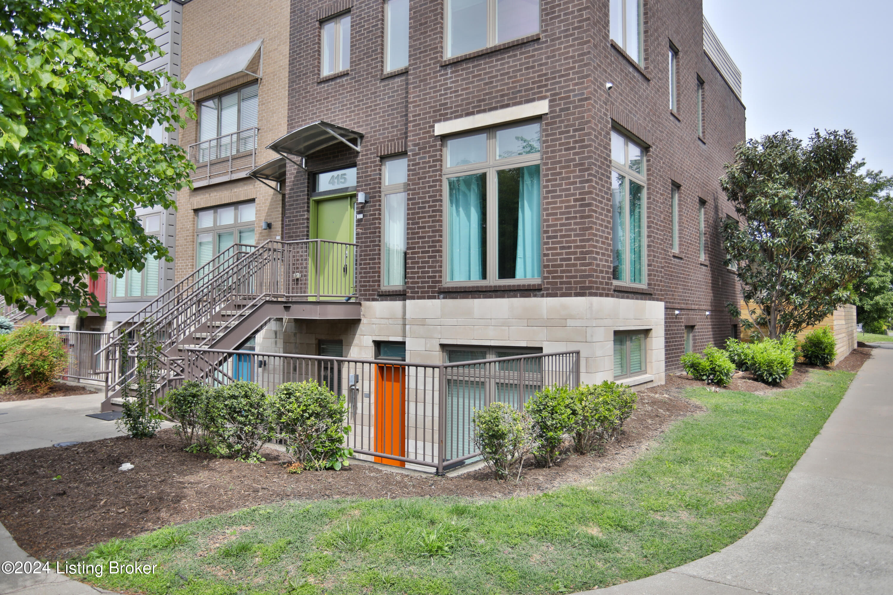 415 Hancock Green Pl 101-201