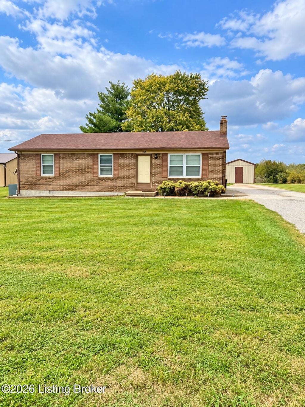 Photo of 676 Greer Ln, Bardstown, KY 40004 (MLS # 1732183)