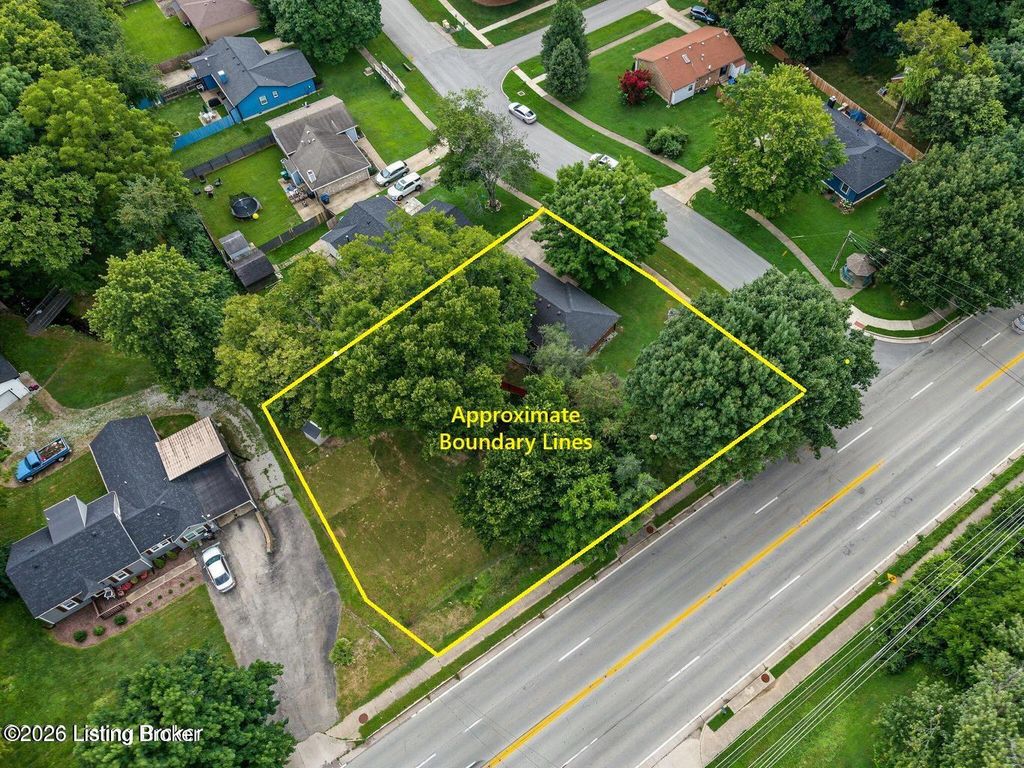 Photo of 7010 Bartlett Rd, Louisville, KY 40218 (MLS # 1724311)