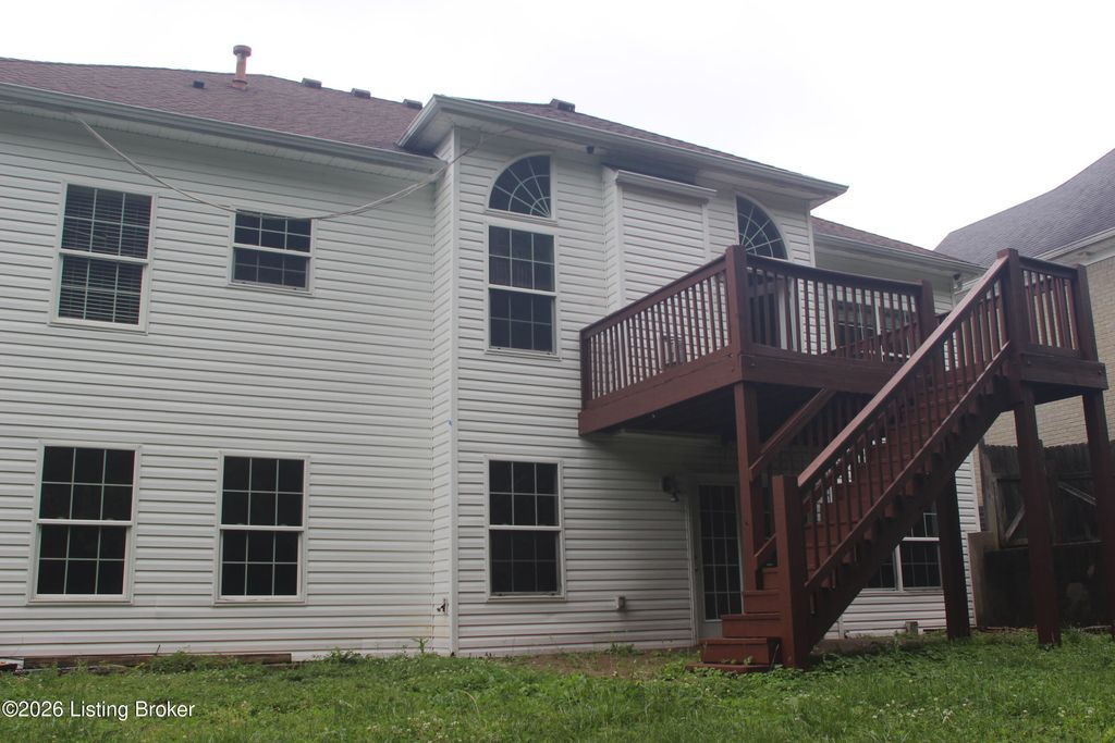 Photo of 6800 Brook Terrace Dr, Louisville, KY 40228 (MLS # 1718361)
