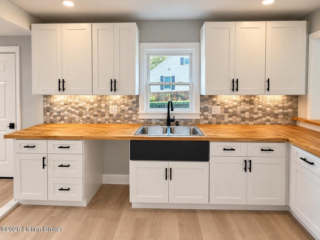 Photo of 10511 National Turnpike, Louisville, KY 40118 (MLS # 1731570)