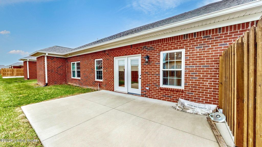 Photo of 167 Bullitt Creek Dr # 19, Shepherdsville, KY 40165 (MLS # 1711458)