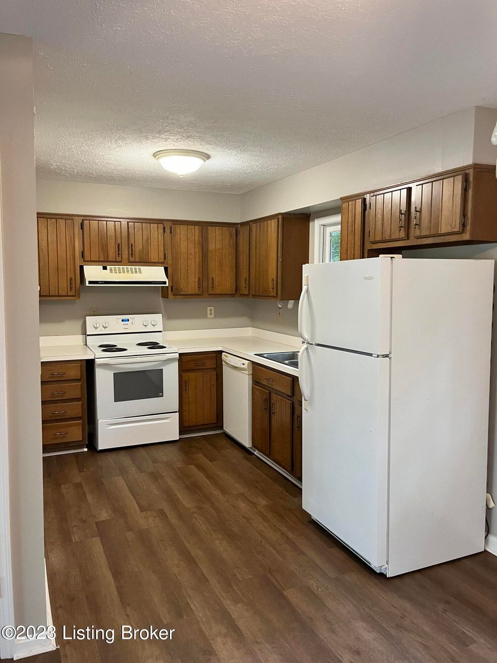 Photo of 7400 Woodreed Pl, Crestwood, KY 40014 (MLS # 1717631)