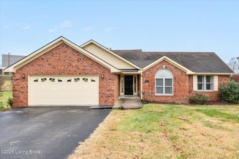 Photo of 213 Winding Way, Shelbyville, KY 40065 (MLS # 1703939)