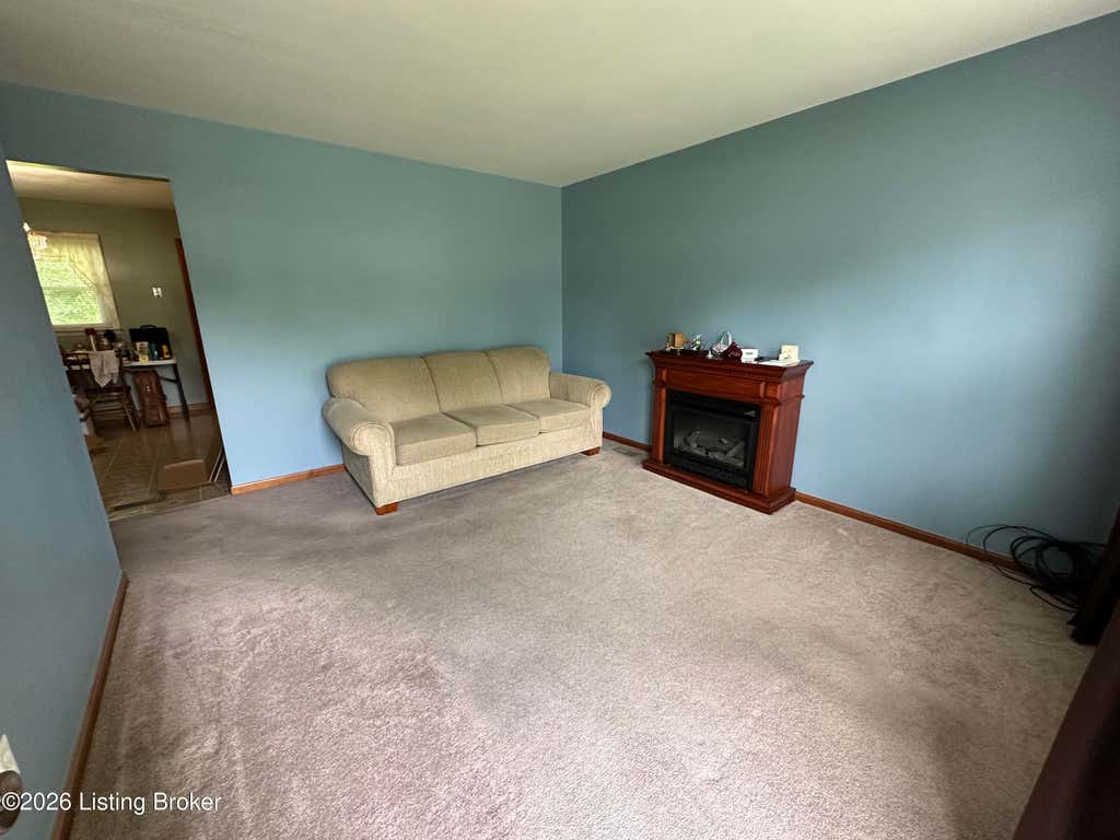 Photo of 10602 Charlene Dr, Fairdale, KY 40118 (MLS # 1720417)