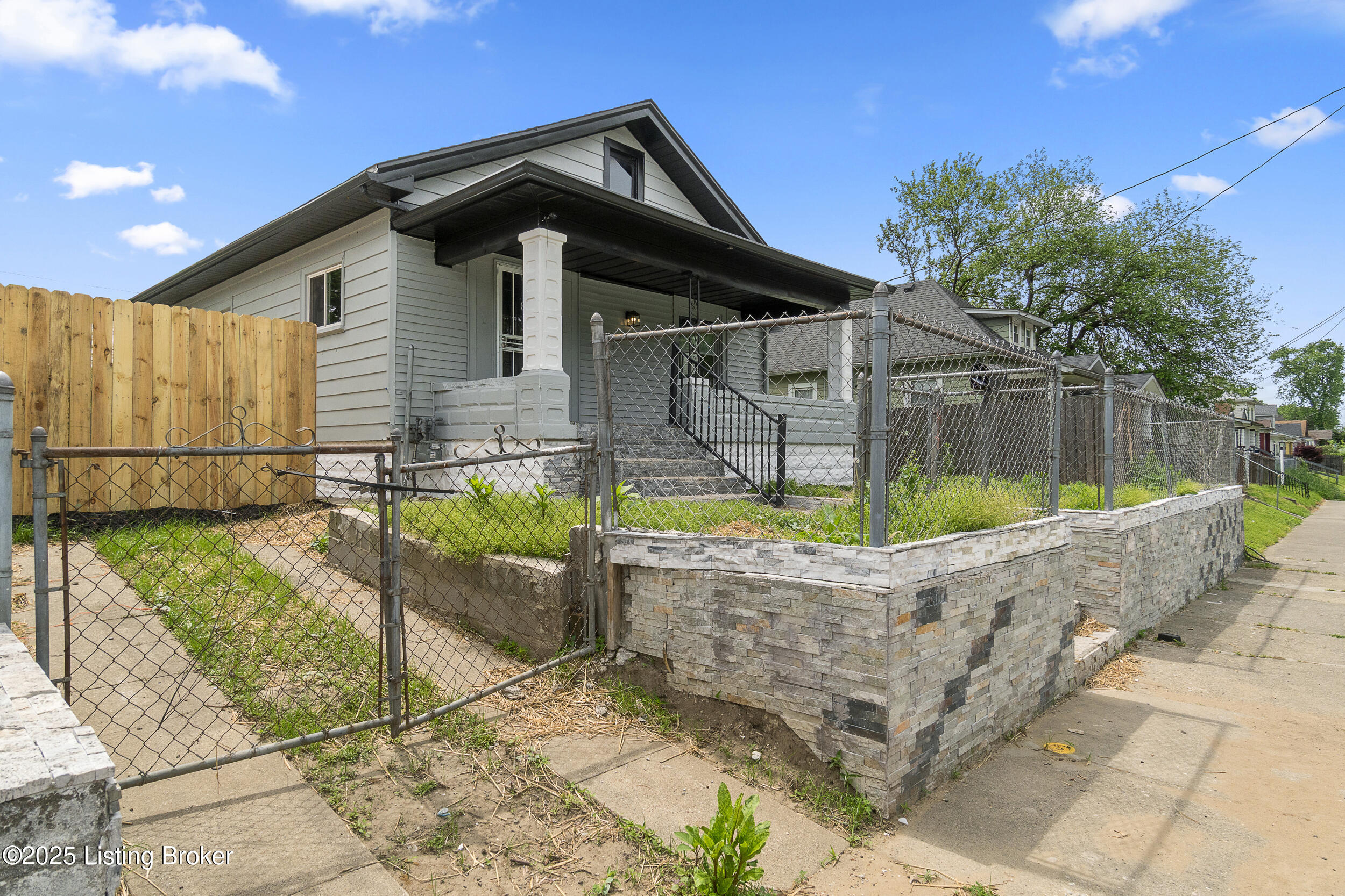 1714 Bolling Ave, Louisville, Pennsylvania image 4
