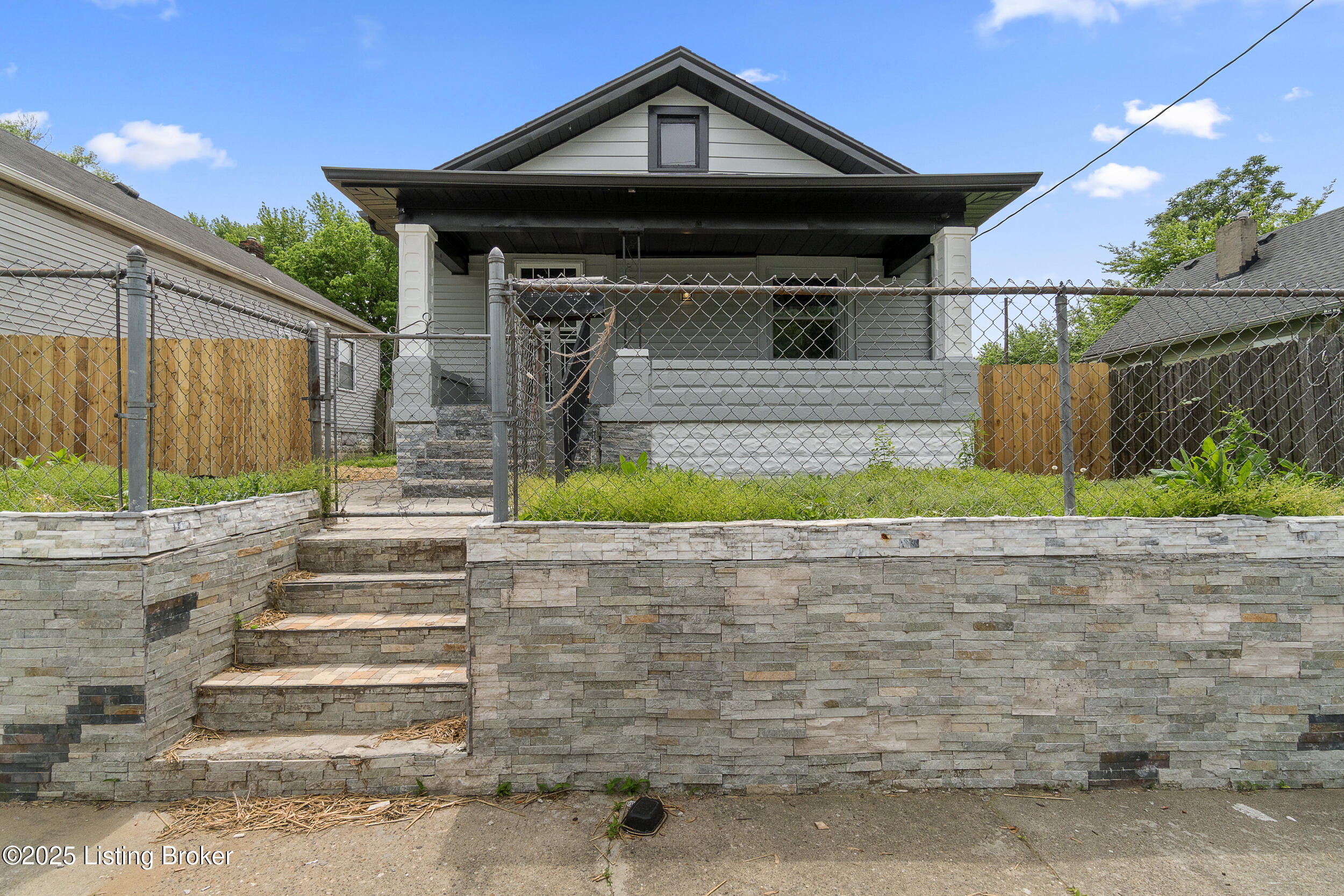 1714 Bolling Ave, Louisville, Pennsylvania image 2