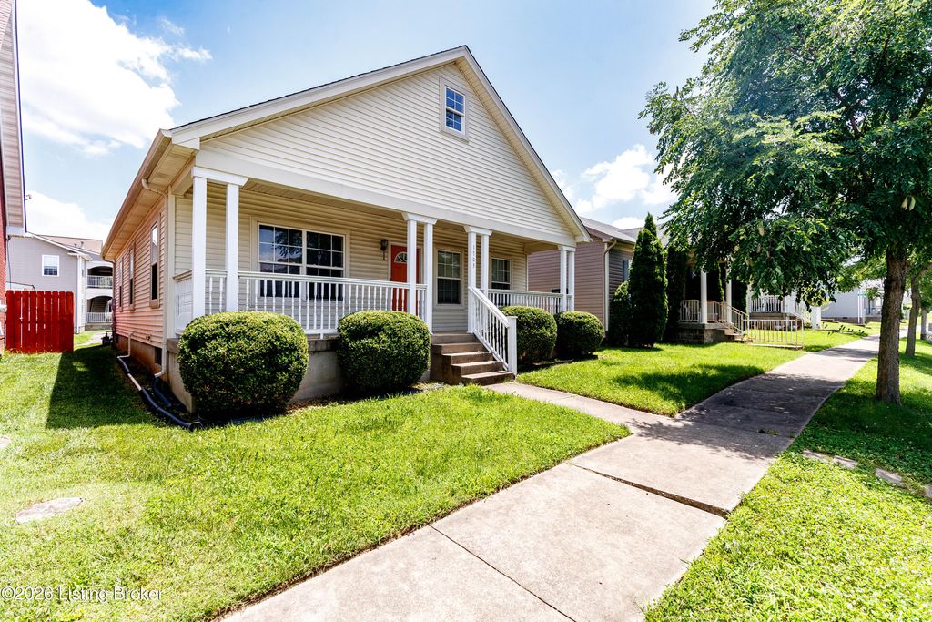 Photo of 1703 Mae Street Kidd Ave, Louisville, KY 40211 (MLS # 1723065)