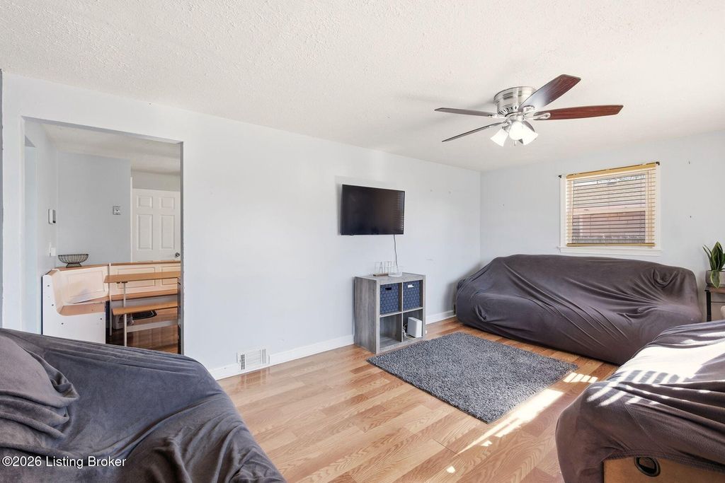 Photo of 2403 Adrienne Way, Louisville, KY 40216 (MLS # 1710331)